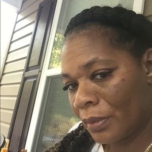 Meet your Posher, Sandee